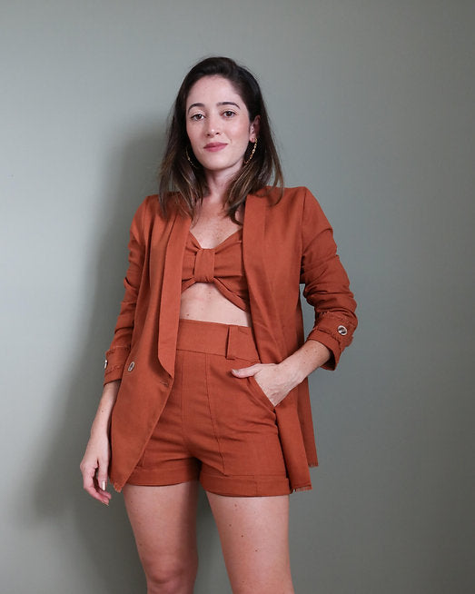 Short Alfaiataria Bruninha Conhaque