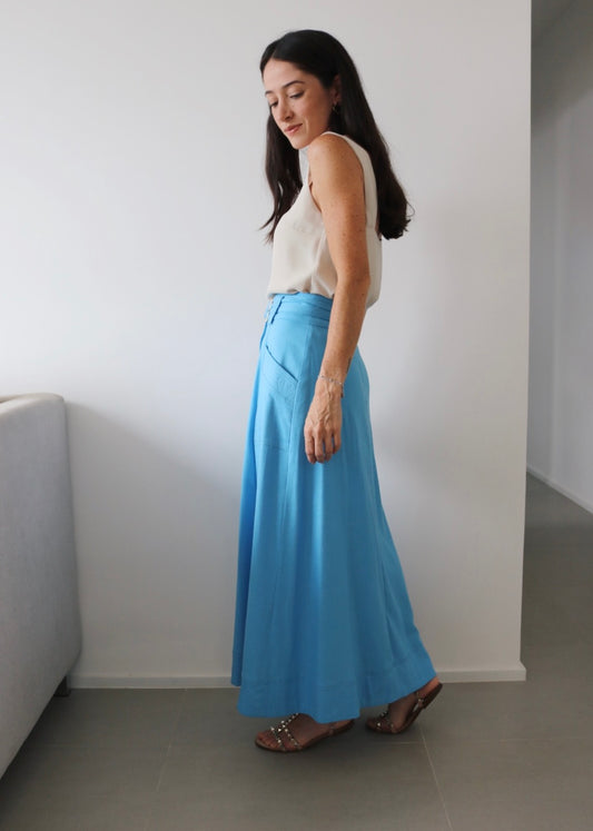 Saia midi Evasê Giovanna Azul Hortênsia