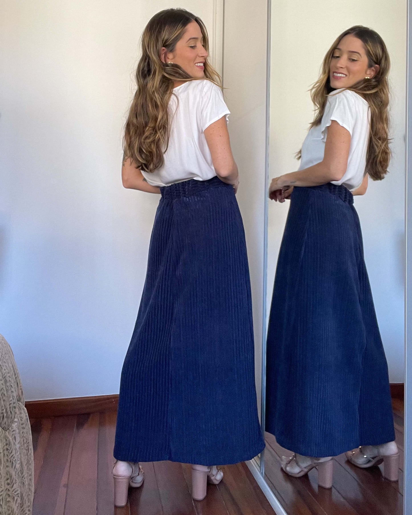 Saia Midi Tricot Malha Alícia Azul Marinho