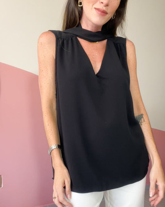 Blusa Regata Texturizada Decote Laço Valéria Preto