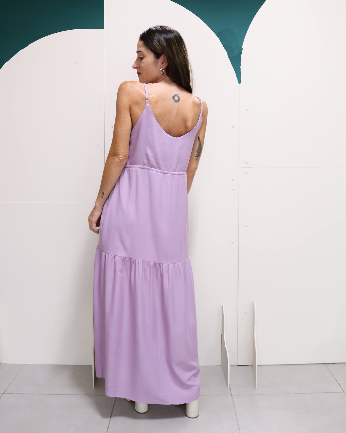 Vestido Midi Marcela Lavanda