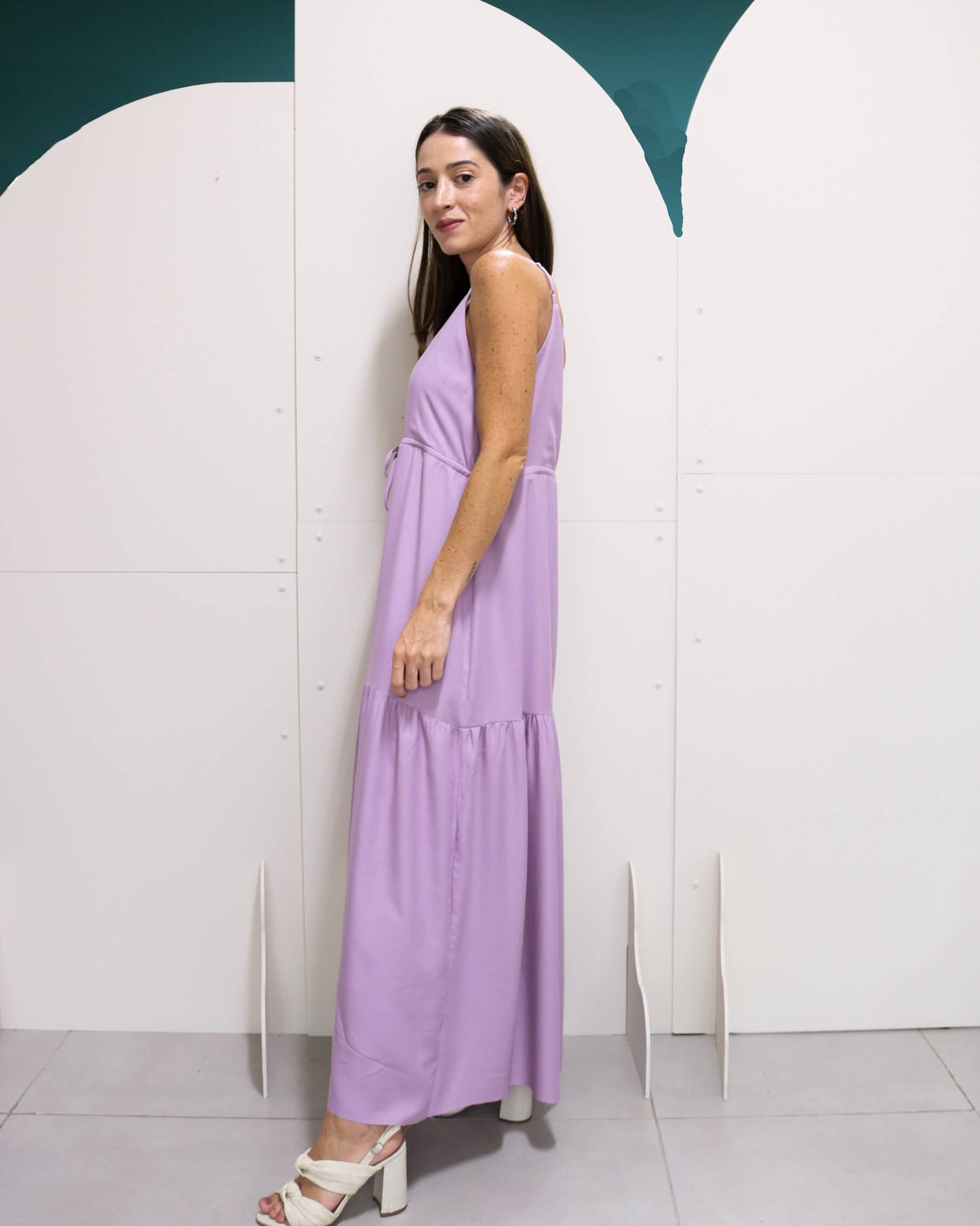 Vestido Midi Marcela Lavanda