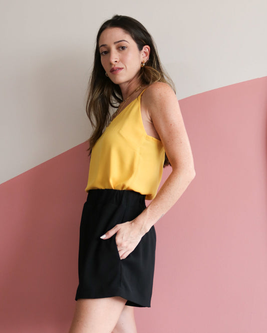 Short Texturizado com Elástico Samanta Preto