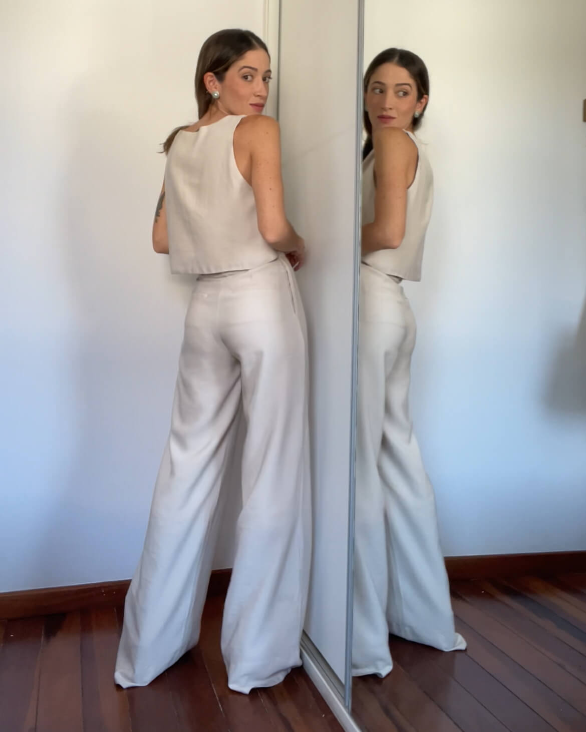 Calça Pantalona Vivienne Bege Andiroba