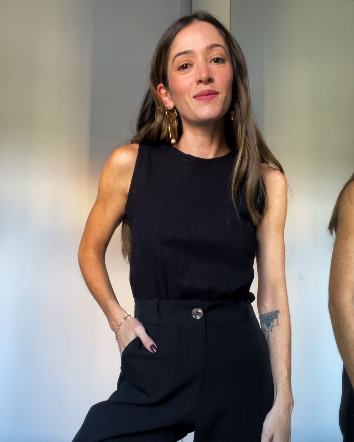 Blusa Regata Malha Canelada Anastasia Preta