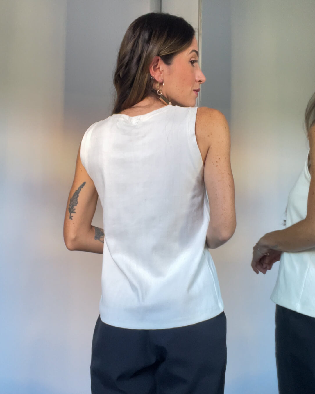 Blusa Regata Malha Canelada Anastasia Off White