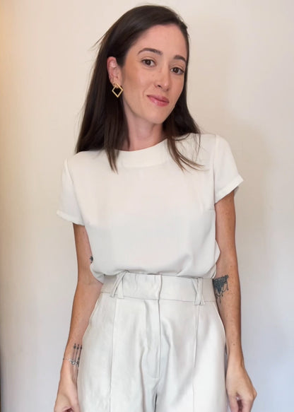Blusa Manga Curta Crepe Fiorella Gelo