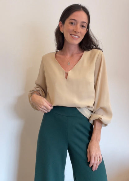 Blusa Mangas Bufantes Decote V Cora Bege