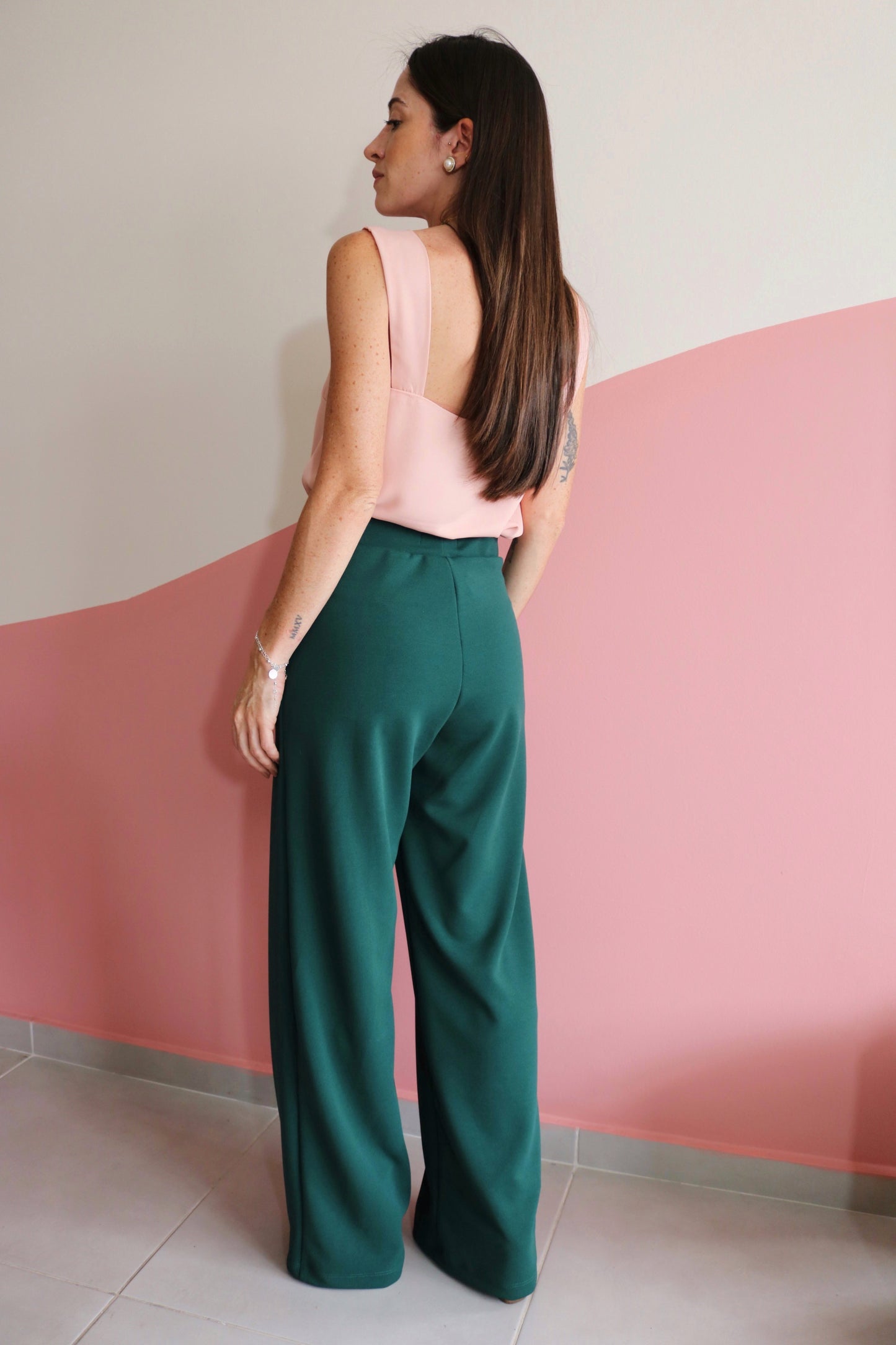 Calça reta crepe Clarisse Verde Esmeralda