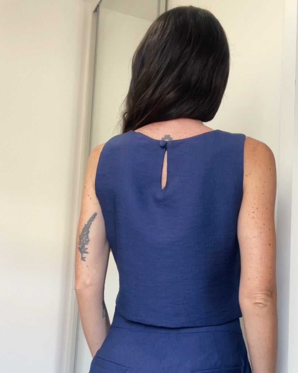 Blusa Assimétrica Marie Azul Safira