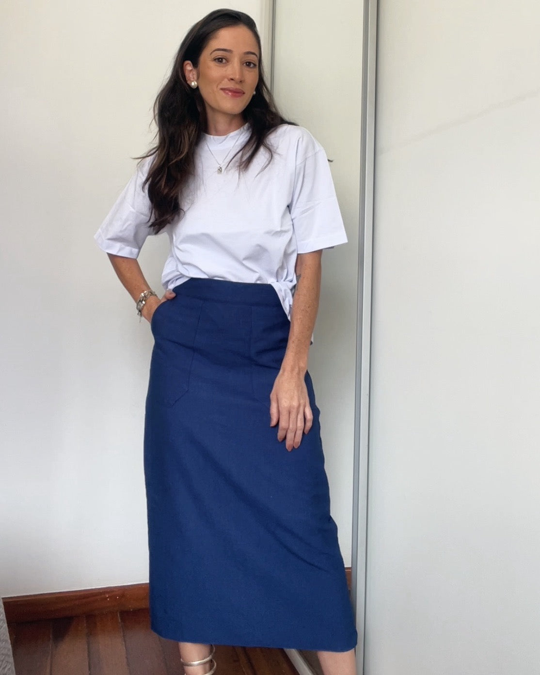 Saia Midi com bolsos Patrícia Azul Safira