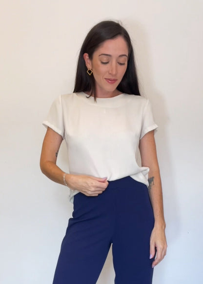 Blusa Manga Curta Crepe Fiorella Gelo
