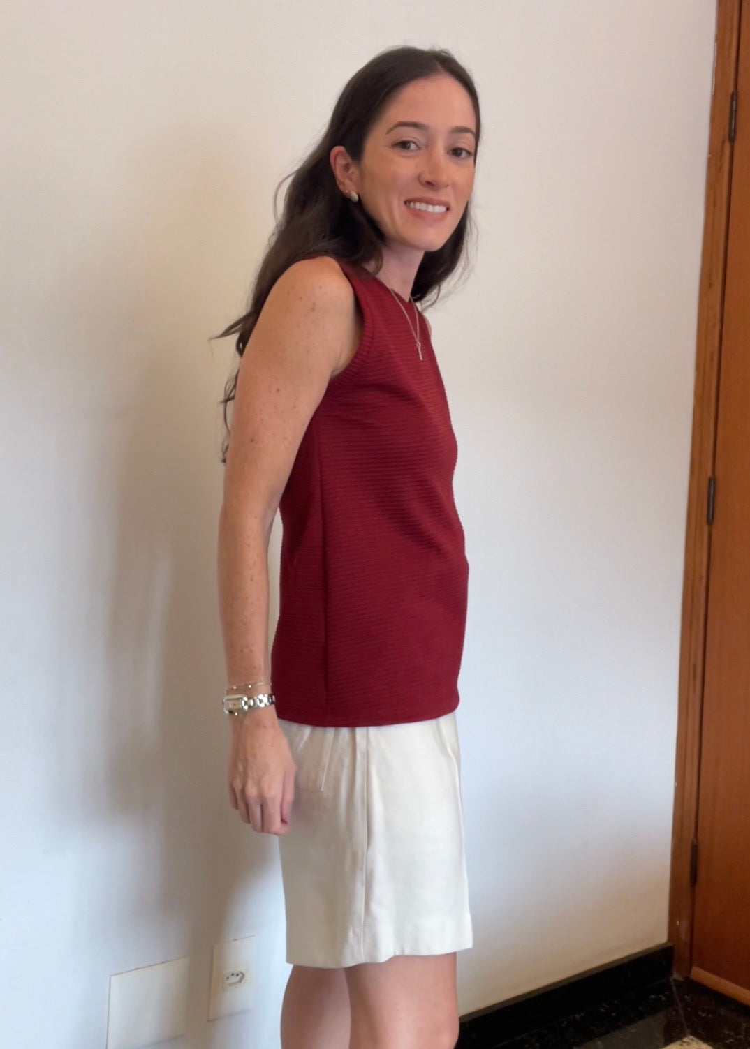 Blusa Regata Malha Canelada Elise Bordô