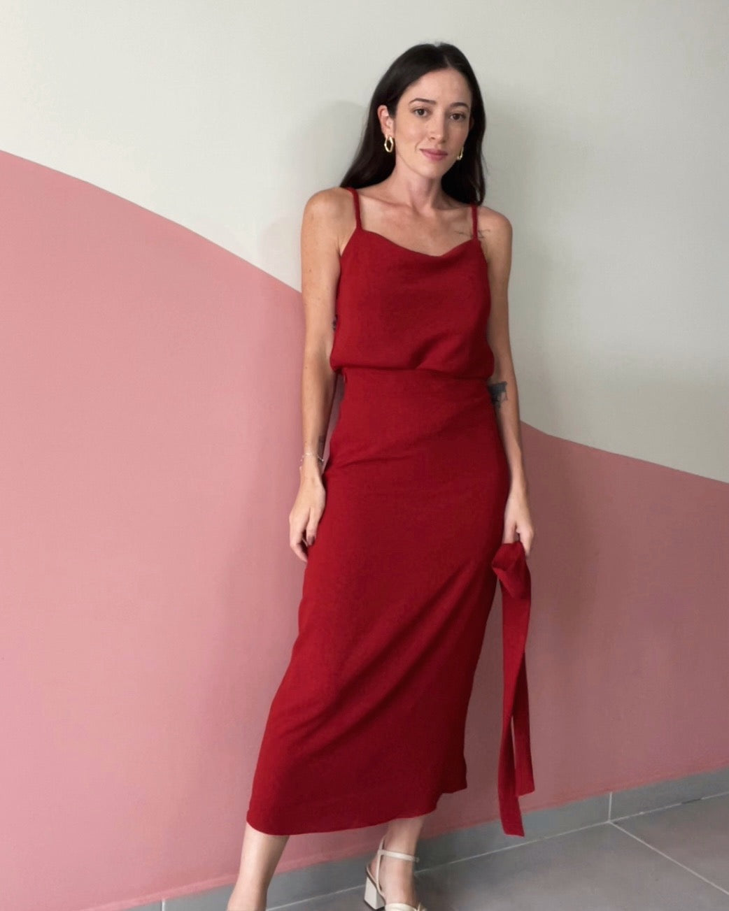 Saia Midi Eloá Vermelho Escuro