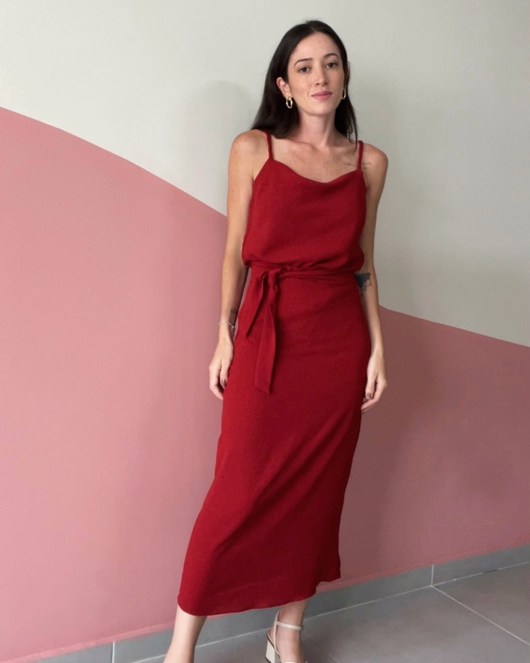 Saia Midi Eloá Vermelho Escuro