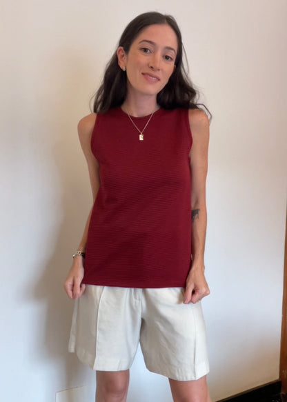 Blusa Regata Malha Canelada Elise Bordô