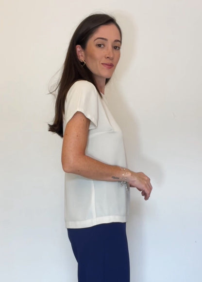 Blusa Manga Curta Crepe Fiorella Gelo
