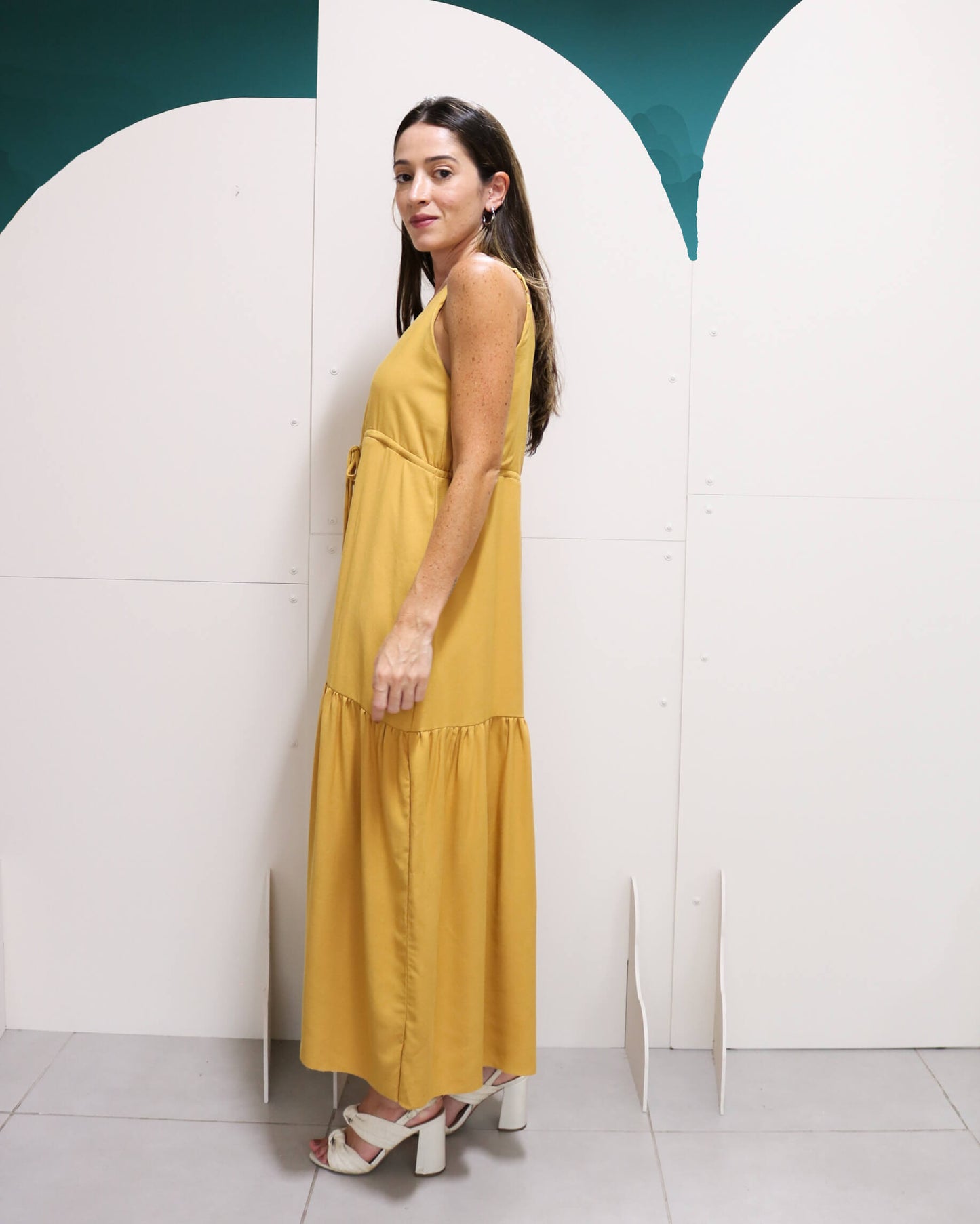 Vestido Midi Marcela Amarelo Queimado