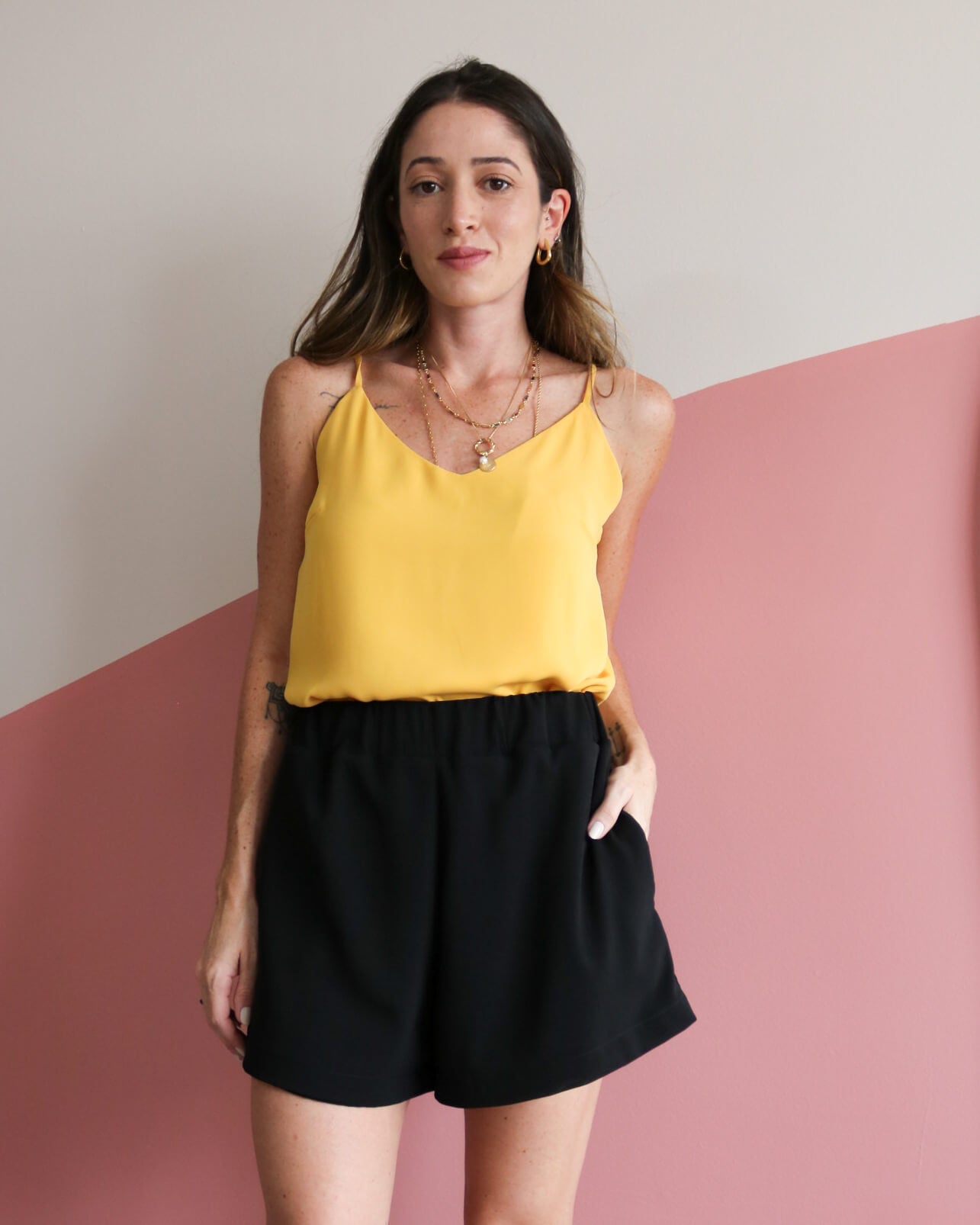 Short Texturizado com Elástico Samanta Preto