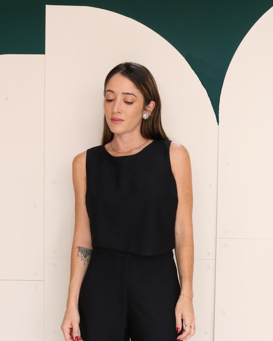 Blusa Assimétrica Marie Preta